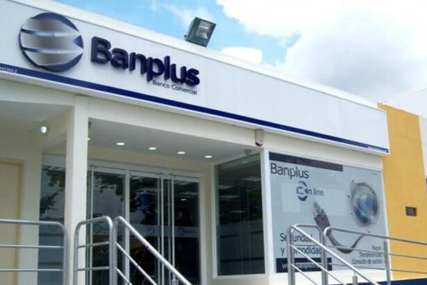 Puedes pagar en bolívares con la cuenta en divisas de Banplus