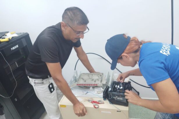 CANTV conecta con fibra óptica a sede del Instituto Carabobeño para la Salud (INSALUD)