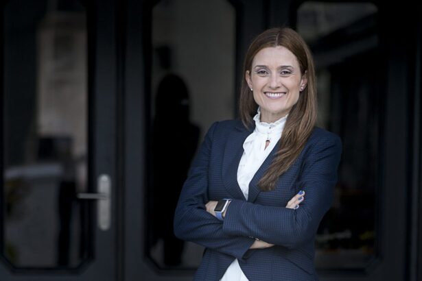 Katherina Di Battista Nueva gerente general de Simple TV