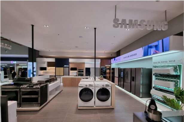 Samsung inaugura en Venezuela tienda premium con pantalla Microled única en Latinoamérica