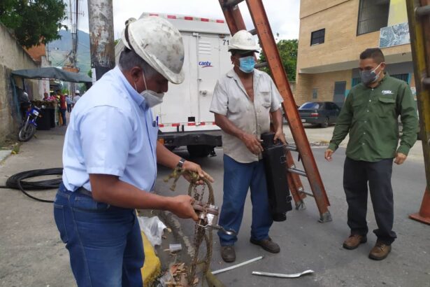 Cantv atienden a 1500 suscriptores de Naguanagua con plan especial de resolución de averías